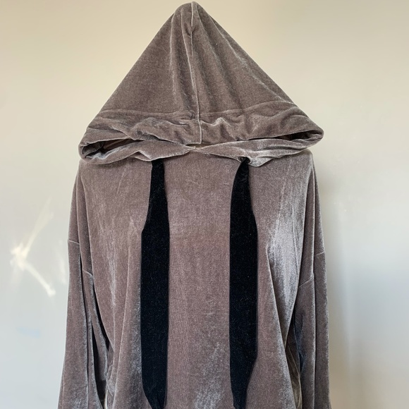 Zara Sweater - Picture 3 of 4